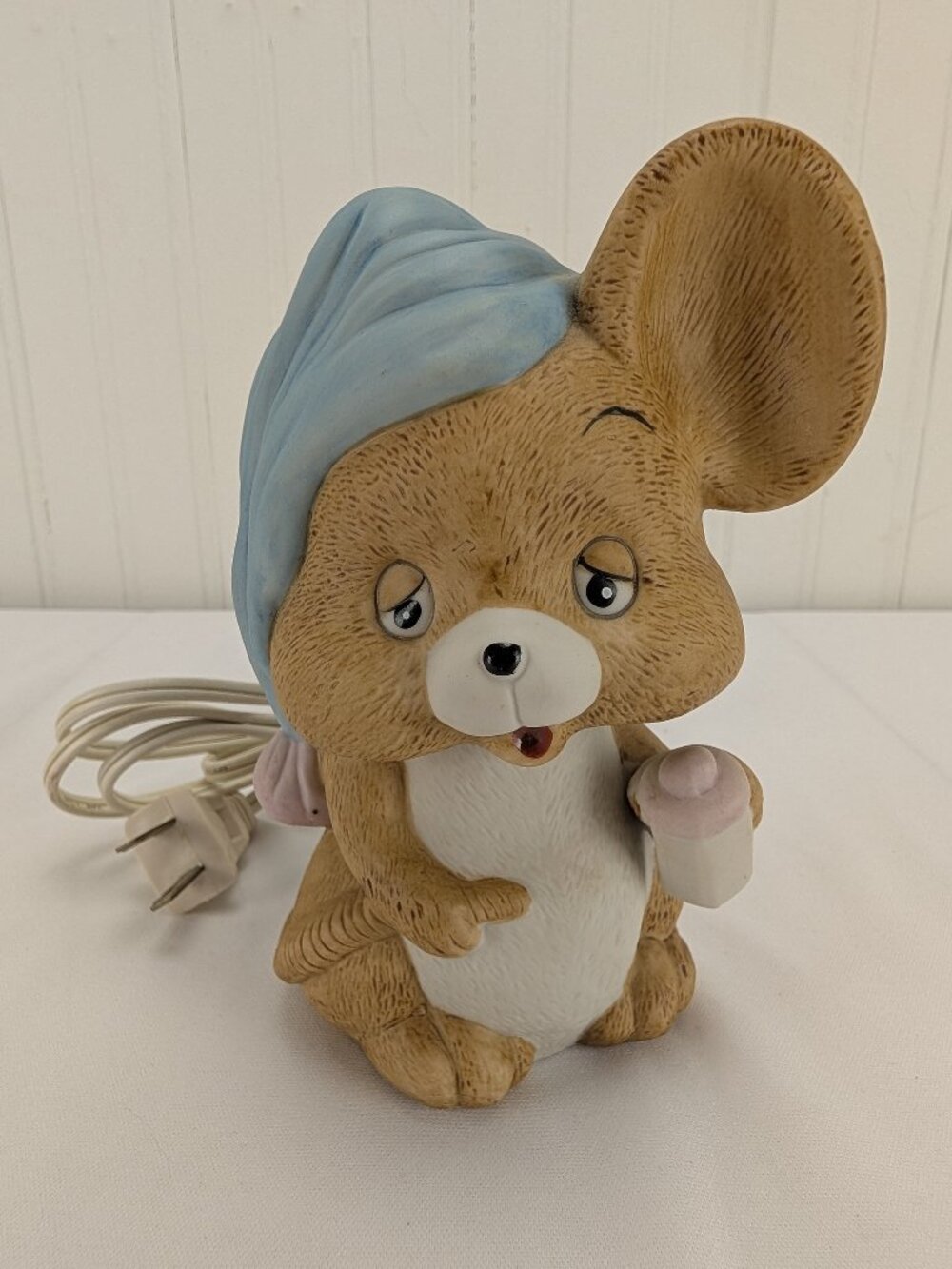 Vintage Sleepy Baby Mouse Night 6" Light Blue Hat Plug In Ceramic Nursery Decor